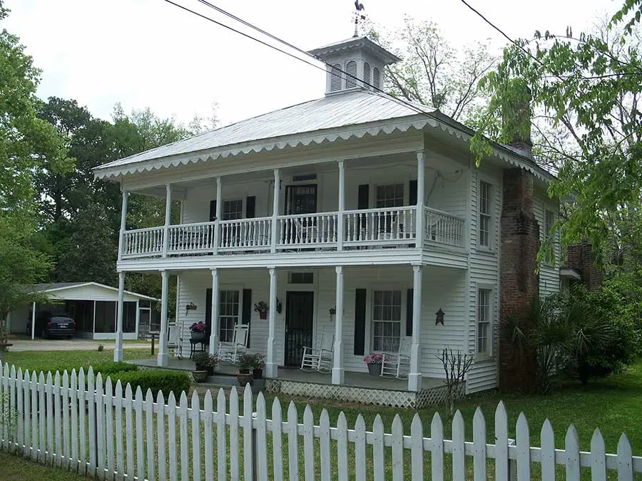 Flooring installation in a home in Middleburg, FL